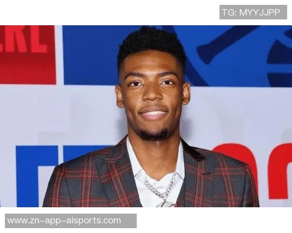 布兰登米勒闪耀赛场23分钟内高效砍下15分5助攻正负值高达16 布兰登米勒闪耀赛场23分钟内高效砍下15分5助攻正负值高达16