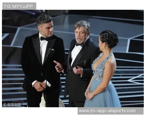 德拉普获PFA年度最佳年轻球员奖项官方晒领奖照片引关注 德拉普获PFA年度最佳年轻球员奖项官方晒领奖照片引关注