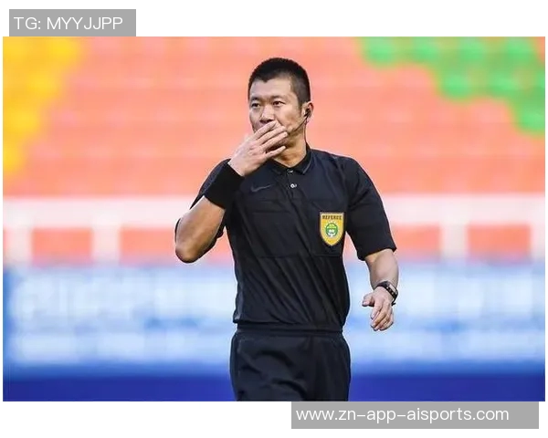 李新翔精彩穿裆过人后推射远角破门助海港4-2领先海牛 李新翔精彩穿裆过人后推射远角破门助海港4-2领先海牛